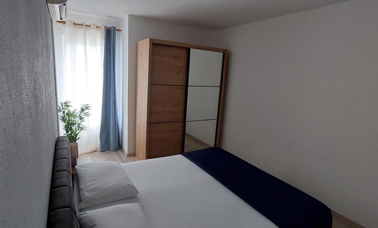 Apartments Dana Omiš Εξωτερικό φωτογραφία