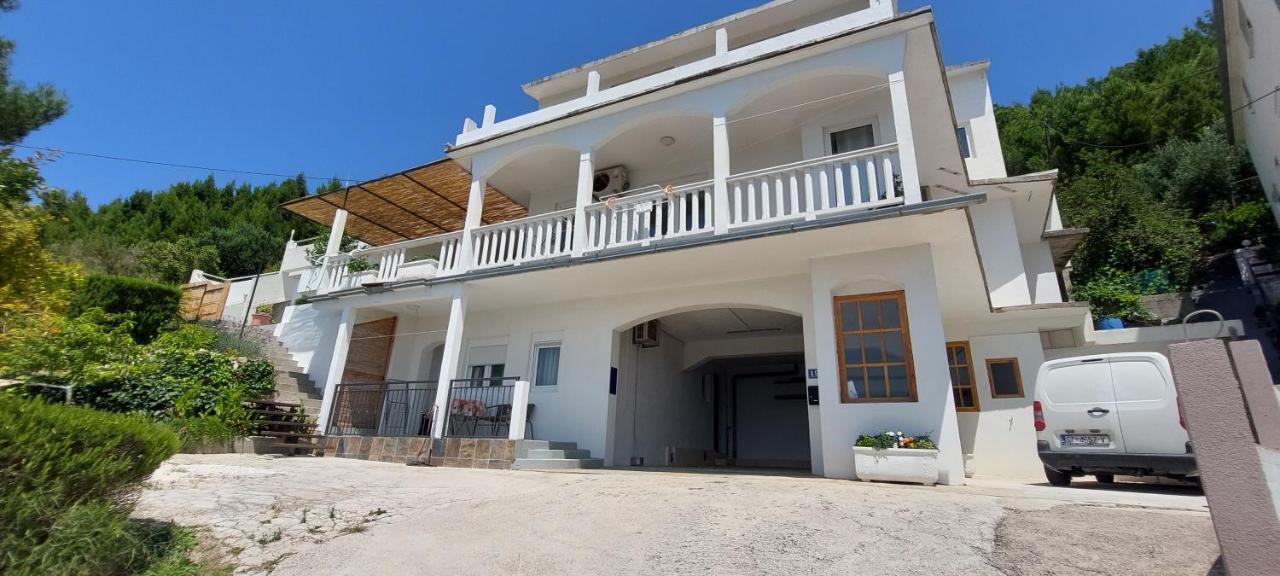 Apartments Dana Omiš Εξωτερικό φωτογραφία